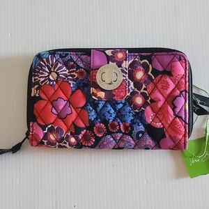 Vera Bradley Quilted Turnlock Floral Fiesta Wallet